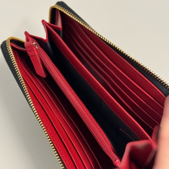 DKNY Bryant Heritage Logo Large Zip-Around Wallet Ebony Bright Red - Picture 5 of 5